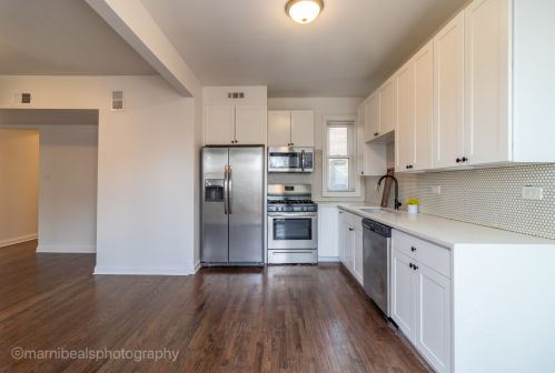 6531 Drexel Ave, Chicago, IL 60637-4205