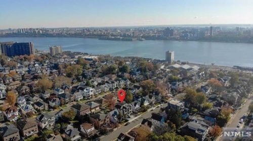 57 Lincoln Ave, Cliffside Park NJ 07010-1820 exterior