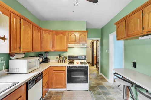 205 Littlewood St, Pittsburgh PA 15223-1131 exterior