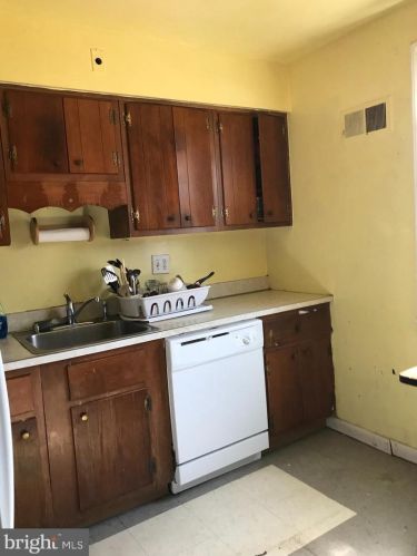 2908 Dawson Ave, Silver Spring MD 20902-2655 exterior