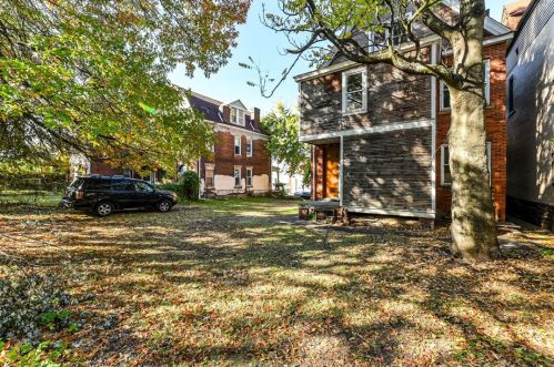 3224 Dawson St, Pittsburgh PA 15213-4536 exterior