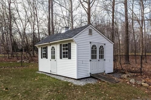 22 Running Brk Dr, Deep River CT 06419-1309 exterior