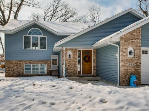 852 1st St, Sartell, MN 56377-1822