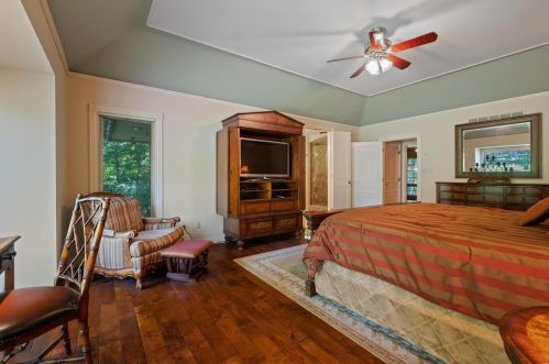 13592 Royal Glen Dr, Saint Louis MO 63131-1029 exterior