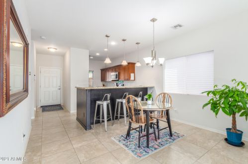 8216 4 Ave, Phoenix AZ 85041-5743 exterior