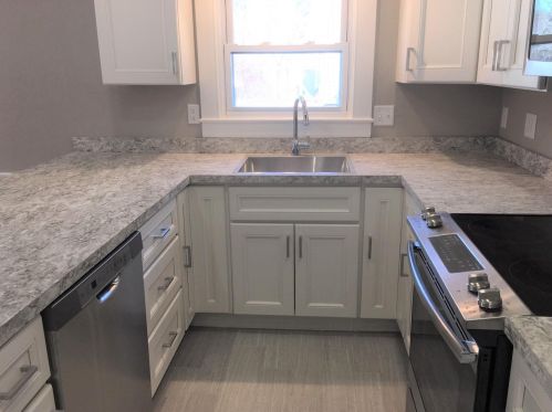 251 Knox Marsh Rd, Dover, NH 03820-5448