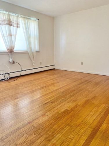 146 Gresham St, Springfield MA 01119-1471 exterior