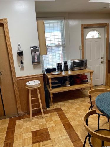 1804 Bussing Ave, Bronx NY 10466-2032 exterior