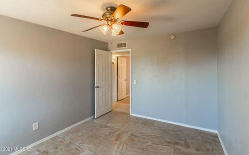 8545 Calle Bolivar, Tucson AZ 85715-5604 exterior