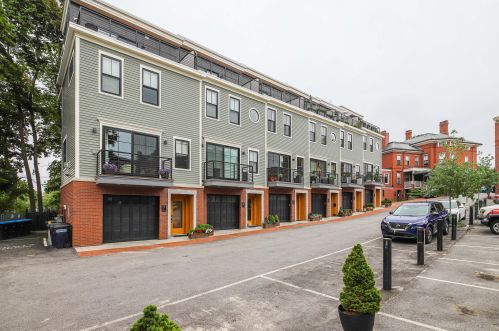 749 Congress St, Portland ME 04101-3305 exterior