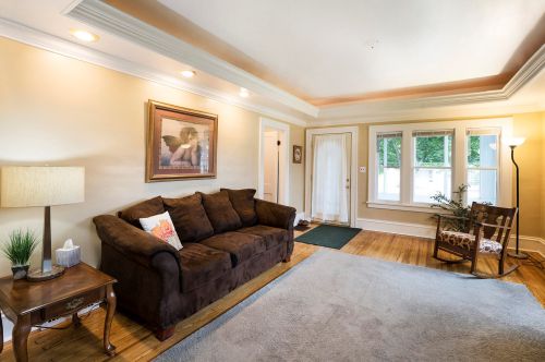 204 Cass St, Berrien Springs MI 49103-1217 exterior