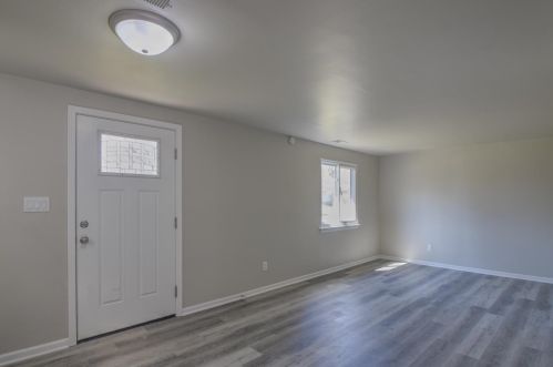 6848 3 Ave, Gary IN 46406-0015 exterior