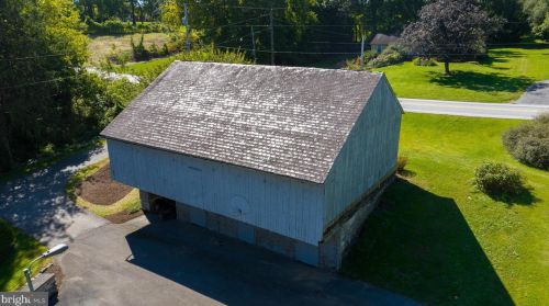 1944 Millersville Rd, Lancaster PA 17603-6153 exterior