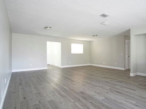 491 Kilpatrick Ave, Fort Pierce FL  34983-1666 exterior