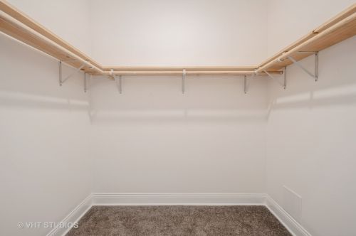 7215 Ridgeland Ave, Chicago IL 60649-2808 exterior