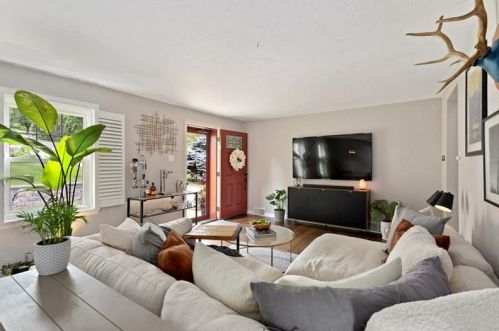 226 Columbia Dr, Pittsburgh PA  15236-4431 exterior