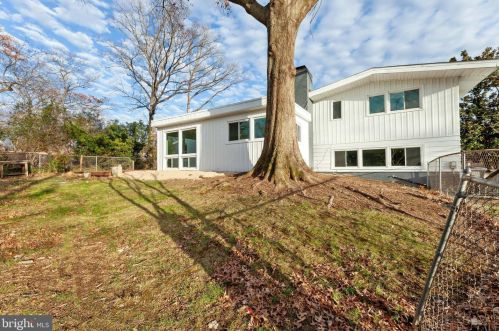 4000 Javins Dr, Alexandria VA  22310-2037 exterior