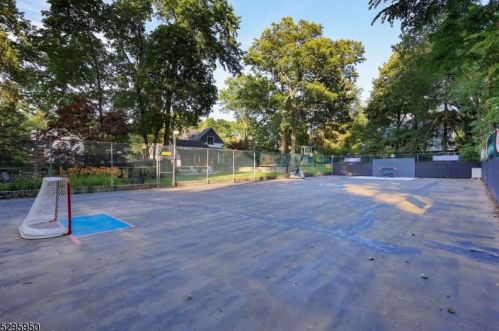 517 Clark St, Westfield NJ 07090-4012 exterior