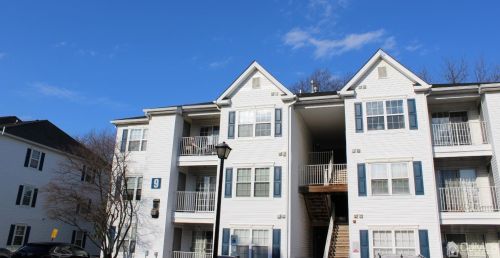 922 Waterford Dr, Edison NJ  08817-1910 exterior