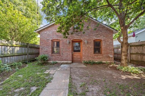 4046 Flad Ave, Saint Louis MO 63110-3925 exterior