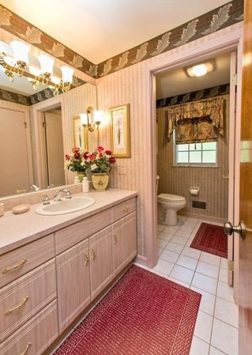 244 Penhurst Dr, Pittsburgh PA 15235-5321 exterior