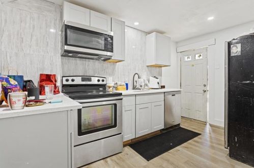 3026 Glenmawr St, Pittsburgh PA  15204-1831 exterior