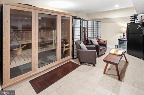 226 Ellsworth St, Philadelphia PA 19146-2826 exterior