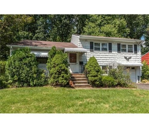 102 Irwin St, Springfield, NJ 07081-3432