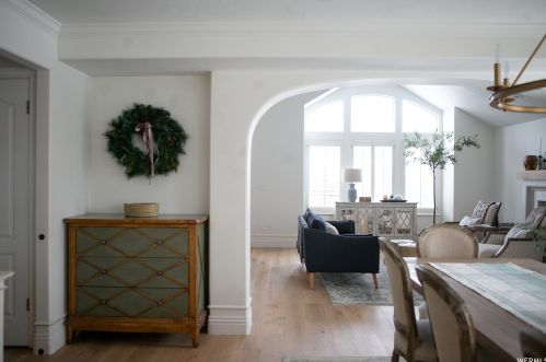 8967 Cobble Canyon Ln, Sandy UT 84093-3813 exterior