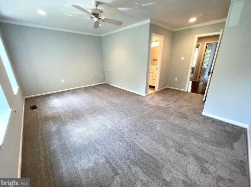 7623 Coddle Hbr Ln, Rockville MD 20854-3253 exterior