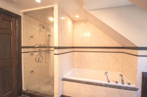 6654 Kilbourn Ave, Chicago IL  60712-3326 exterior