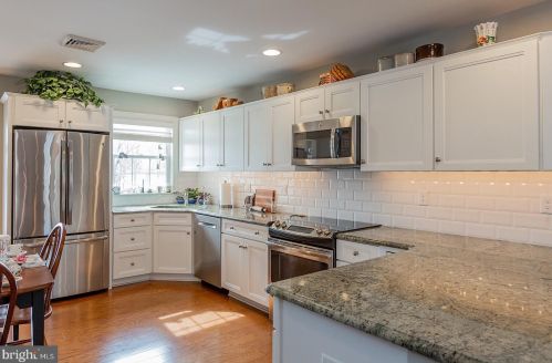 91 Midway Farms Ln, Lancaster PA 17602-2671 exterior