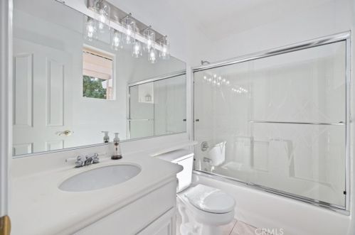 2479 Sunningdale Dr, Tustin CA 92782-0940 exterior