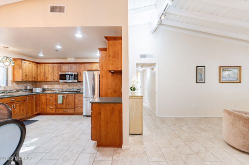 168 Randolph Way, Tucson AZ  85716-5831 exterior