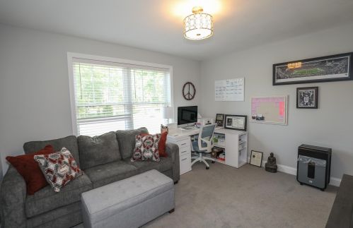 62 Hoit Rd, Concord NH  03301-1804 exterior