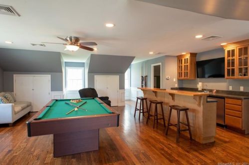 101 High St, Derby CT 06418-2721 exterior