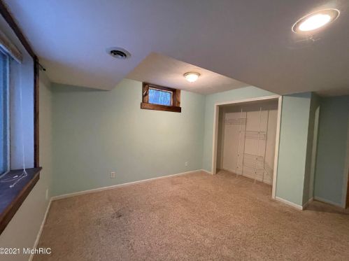 1531 Bender Rd, Middlevle MI 49333-9259 exterior