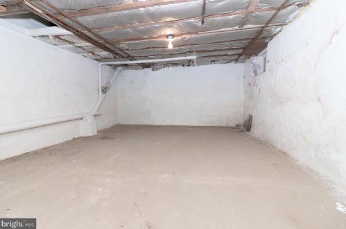 188 Hanover St, Trenton NJ 08608-1704 exterior