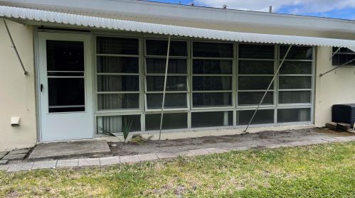 908 Savannas Pt, Fort Pierce FL 34982-6785 exterior