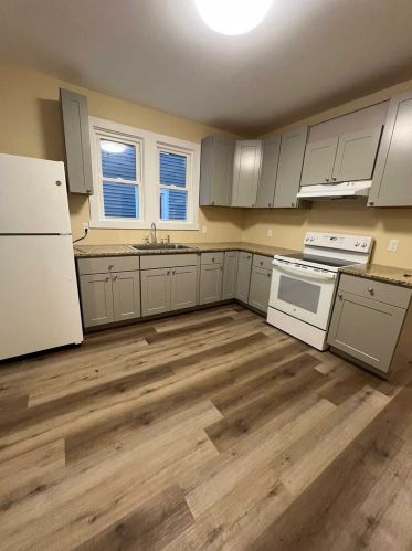 19 Hoffman Ave, Poughkeepsie NY  12603-1801 exterior