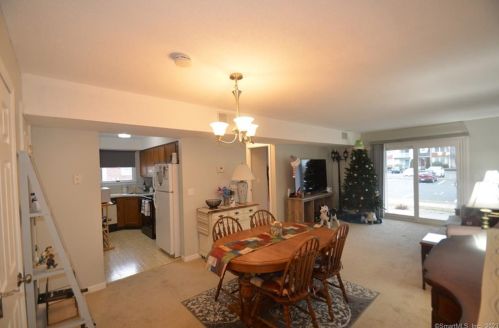 7 Concorde Way, Windsor Locks, CT 06096-1545