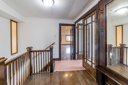 7225 Bennett Ave, Chicago IL  60649-2905 exterior