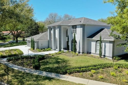 2819 Safe Hbr Dr, Tampa FL 33618-4538 exterior