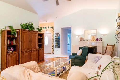 200 Lk Frst Way, Fort Pierce FL 34986-1786 exterior