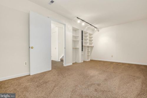 7813 Havenside Ter, Rockville MD 20855-2261 exterior