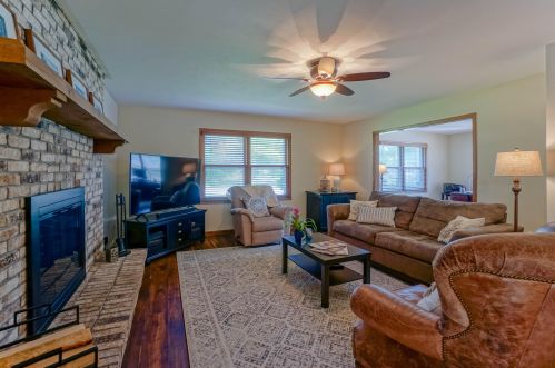 1429 118, Milwaukee WI 53226-3232 exterior