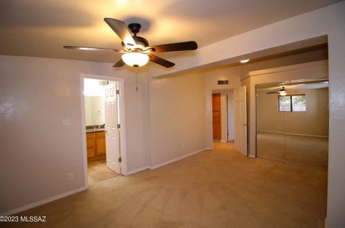 5602 Mabel St, Tucson AZ 85715-5059 exterior