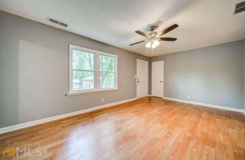 2935 Harlan Dr, Atlanta GA  30344-3705 exterior