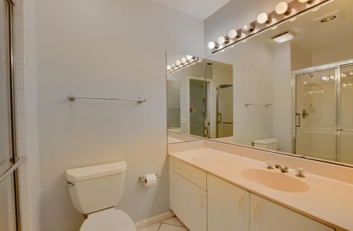 6130 Greenspointe Dr, Boynton Beach FL 33437-4914 exterior