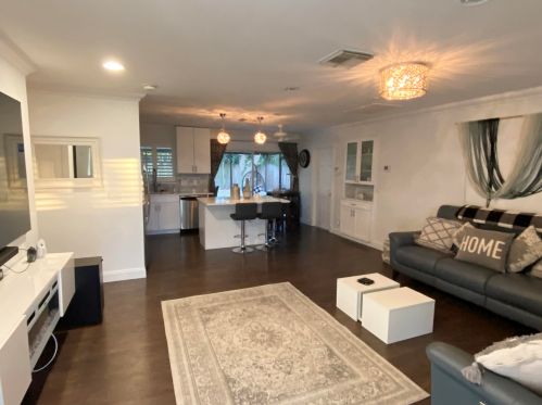 118 Banyan Cir, Jupiter FL 33458-8847 exterior